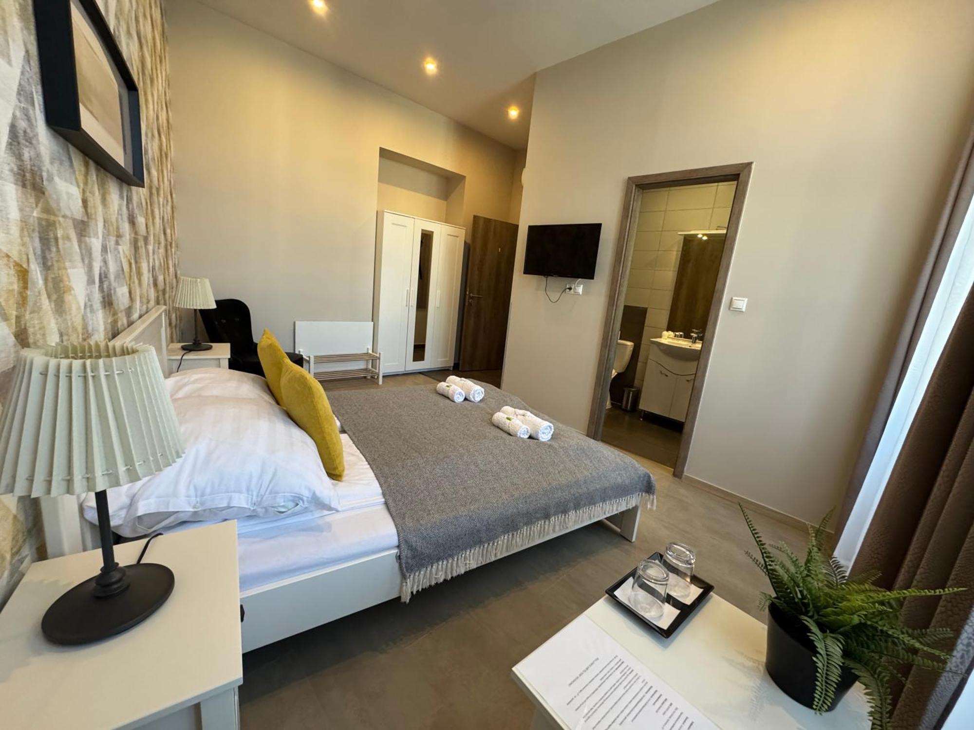 Center Rooms ミシュコルツ エクステリア 写真