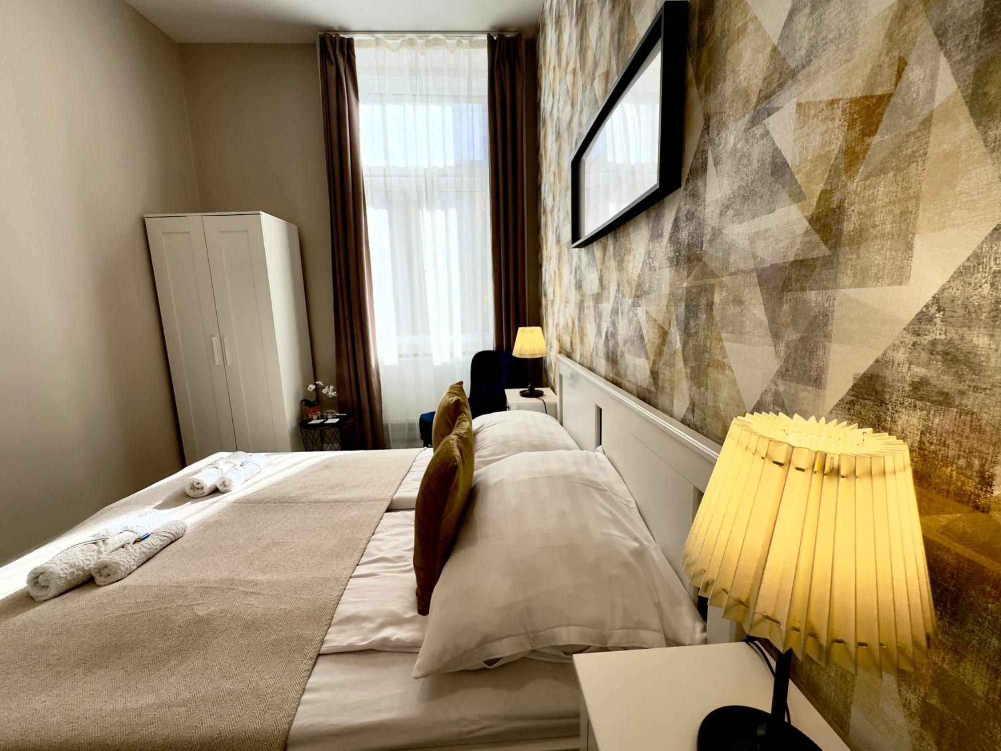 Center Rooms ミシュコルツ エクステリア 写真